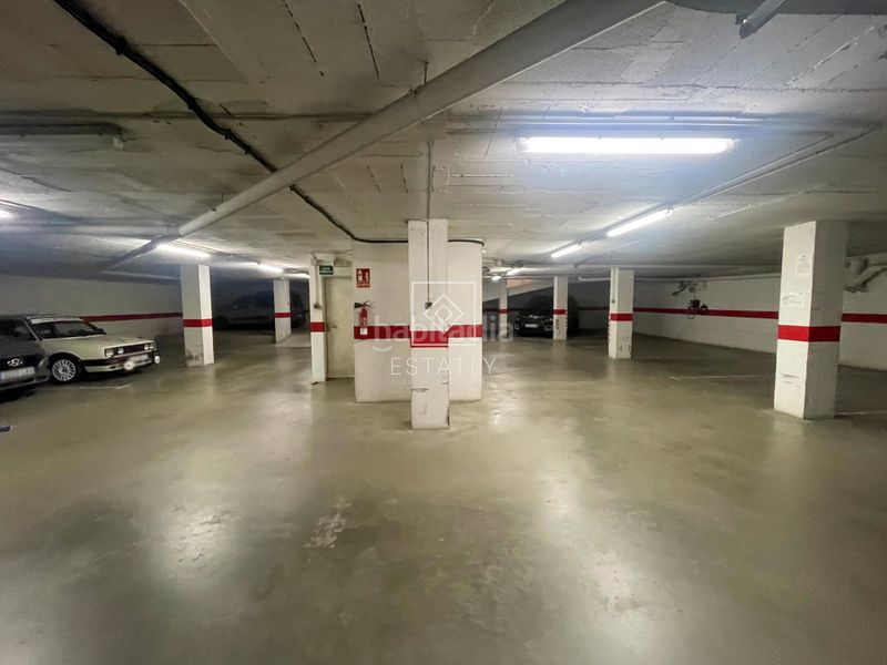 Foto 162e07ff-1573-4db8-8f66-10933561113d. Parking coche en carrer marquès de caldes de montbui 77 plaza de parking en venta o alquiler – zona químics, en Girona