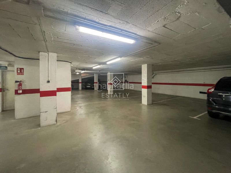 Foto a19445de-389f-4aad-93d5-2df01fab3729. Parking coche en carrer marquès de caldes de montbui 77 plaza de parking en venta o alquiler – zona químics, en Girona