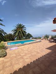 Country house  Carretera las llanadas. Finca con vivienda  , piscina y mas de 100 arboles frutales en l