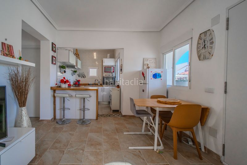 Foto fd1d5226-0181-4a89-bff4-2ae24adb21bc. Casa a Benijófar