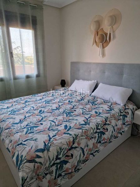Foto 1dc7c79e-c28f-4f08-9d42-8617ec1da891. Apartament amb aparcament a Centro Alcázares (Los)