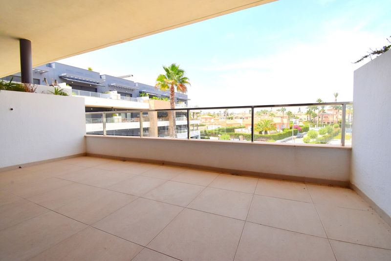 Foto e10e836a-8caf-412d-998d-7b354f581add. Apartamento en Playa Flamenca Orihuela
