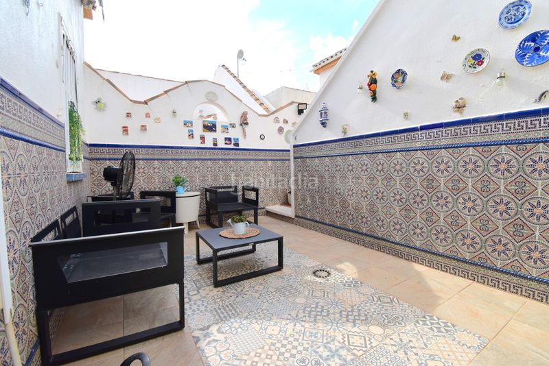 Foto 0ae151e1-95fc-4f4d-84e4-97c7921d6b67. Casa adossada amb piscina a La Florida Orihuela