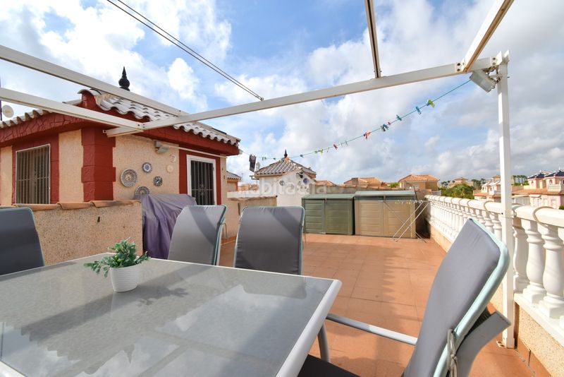Foto 92f59f76-c2ec-4c5b-8e94-90a468994ea4. Casa adossada amb piscina a La Florida Orihuela