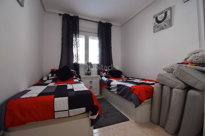 Foto d8327838-8fa4-4092-b5d3-09e4c9b0bb78. Casa adossada amb piscina a La Florida Orihuela