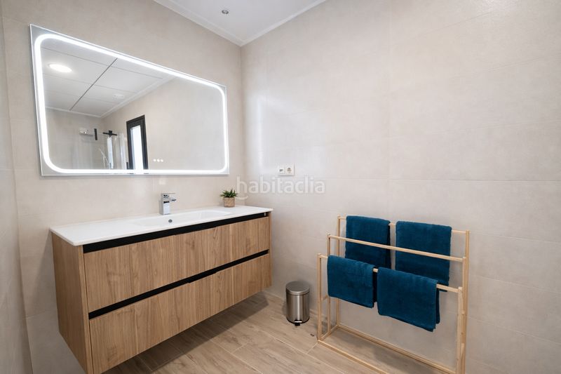 Foto b38ea9b2-a916-443b-a80f-518a8de6a0d4. Casa adossada a Dolores