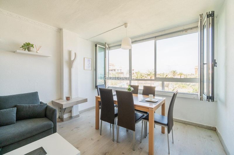 Foto 68d85723-f62f-41f9-aee2-b9f1c1fc5fd2. Apartament amb aparcament piscina a Punta Prima Torrevieja