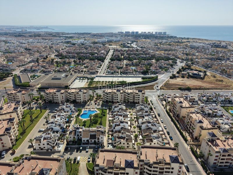 Foto e6c0af14-3fba-4ad3-9ab2-364ab8631b96. Apartament amb aparcament a Playa Flamenca Orihuela