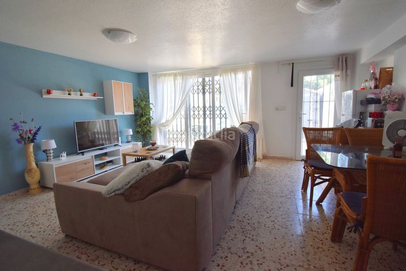 Foto 5415dec6-66b9-42b1-a5f2-dc2801e71efd. Casa adossada a Playa Flamenca Orihuela