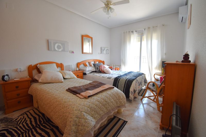 Foto 87a57801-7bb5-434e-a07b-320e4556ff70. Casa adossada a Playa Flamenca Orihuela