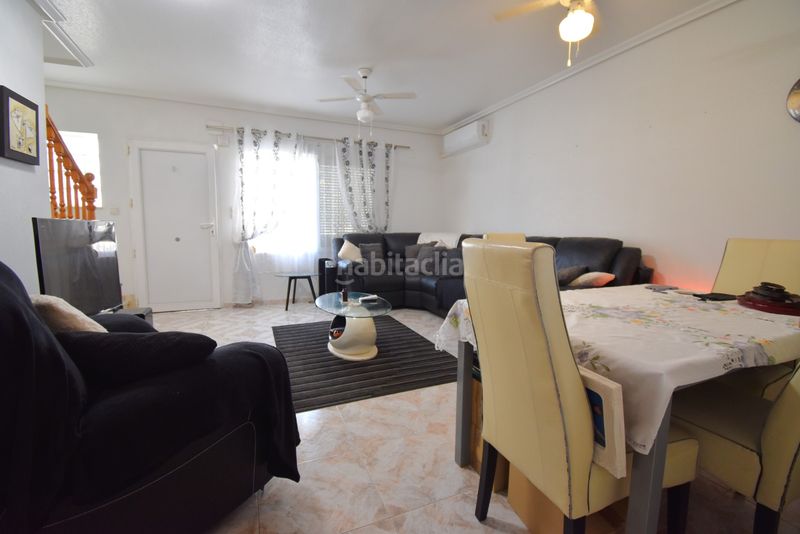 Foto db17f8d8-26a4-4d1e-9fd9-359aec61b5ff. Casa adossada a Playa Flamenca Orihuela