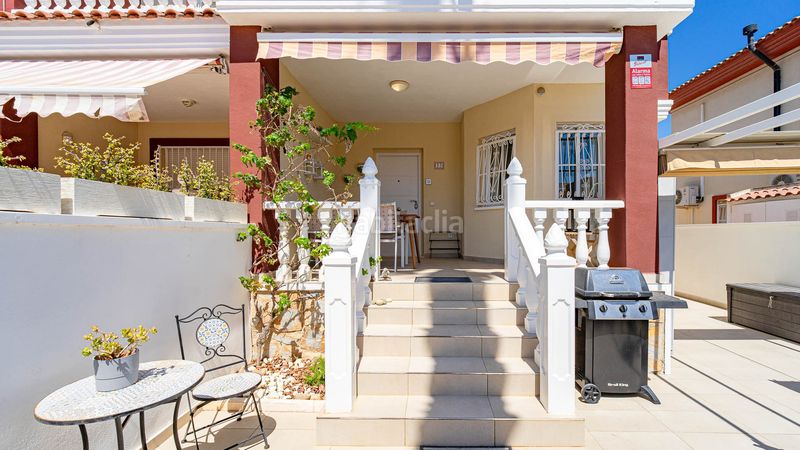 Foto c0ff9f9a-8874-4235-9352-b839300138c5. Casa adossada a Lo Marabú Rojales