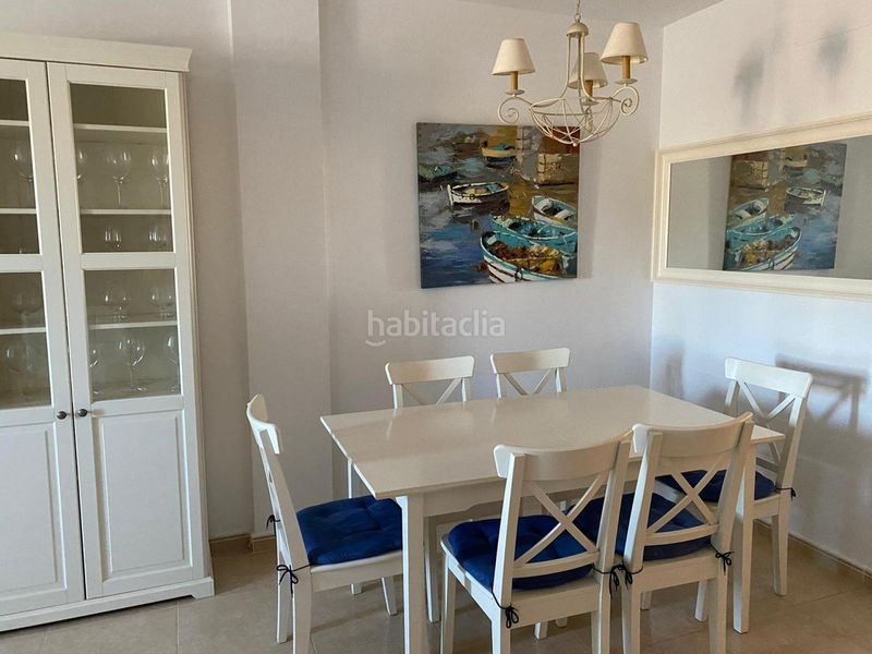 Foto c50f8b6f-b235-4314-b3bd-5f0b033a70f4. Casa adossada a Centro Alcázares (Los)