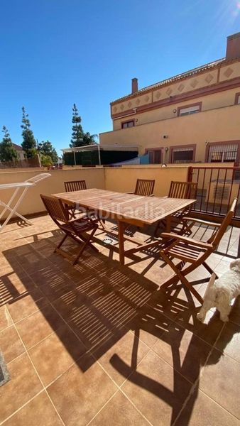 Foto ffb23697-6a33-4466-bc42-bf93fd733afc. Casa adossada a Centro Alcázares (Los)