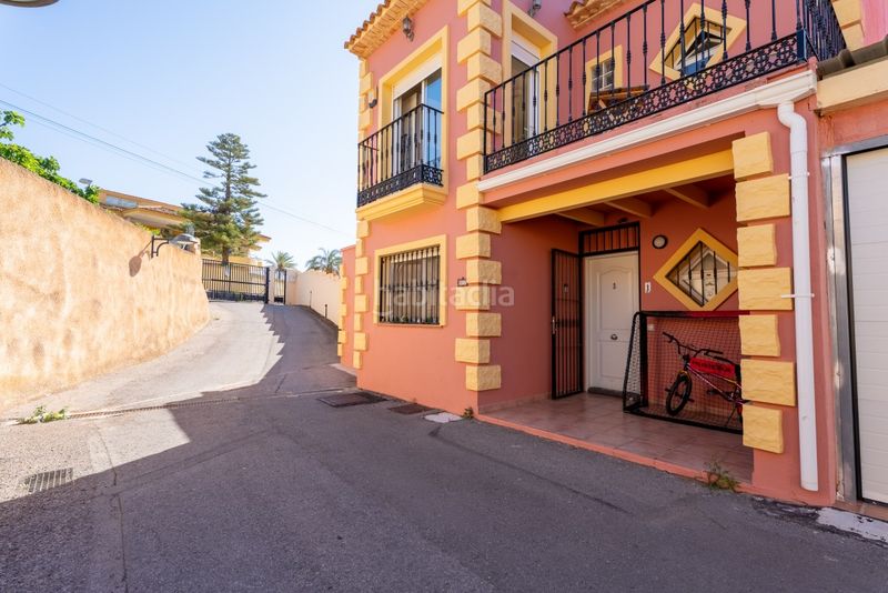 Foto 0ee75c71-b150-4991-b5f2-d3e6a5102c53. Casa adosada en La Alberca Polop