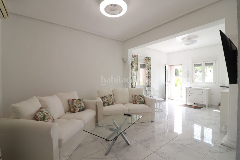 Foto d3b6bd41-8af2-4f57-982d-c7d8b02583ac. Casa amb aparcament piscina a Centro de la Ciudad Quesada Rojales