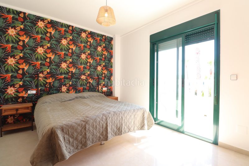 Foto dbedfb0c-bee5-4a18-b090-aa189a47f16d. Casa adossada a Lo Marabú Rojales