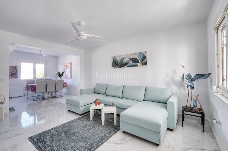 Foto bd27f45e-56f5-463d-a778-77216d5702e1. Casa adossada a Benijófar
