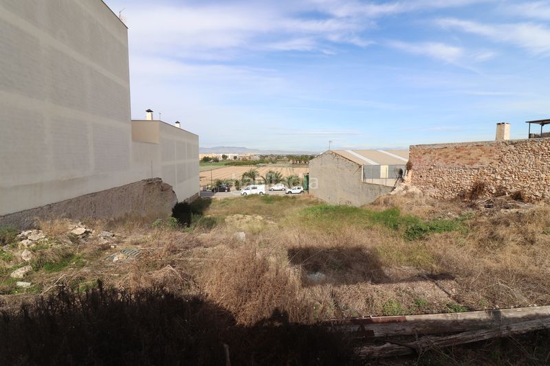 Foto a7818387-786b-413b-8e7a-99fb33b77dcc. Terreny residencial a Benijófar
