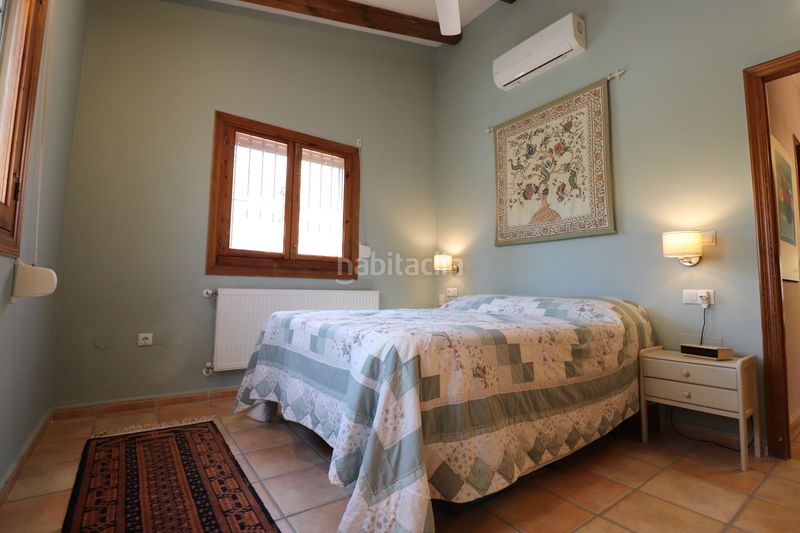 Foto 0a707142-6aa2-4762-ba00-83fad53bec01. Masia amb aparcament a Catral