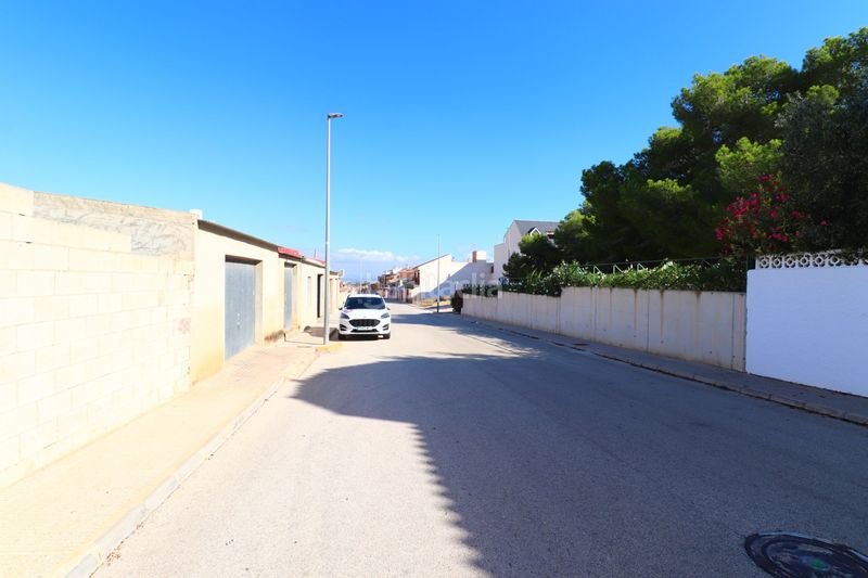 Foto e32a8331-12c2-4229-81f6-7c6a9b71631a. Terreny residencial a Benijófar