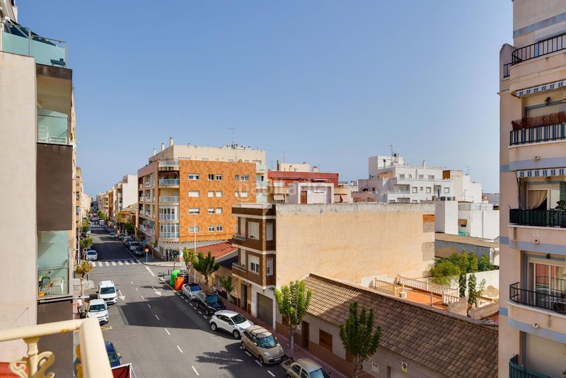 Foto a7ea3b3c-06a2-48e6-92cd-3b1c88c6580f. Apartament amb aparcament a El Molino Torrevieja