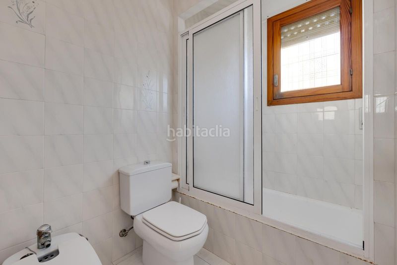 Foto 2f4d34e1-1cbf-4d33-bd65-d928055cd6e7. Casa a Calas Santiago Bernabeu Santa Pola