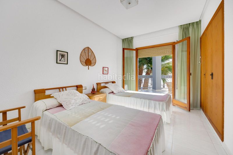 Foto ed3a24f7-9c84-40cf-8566-86e5dc529440. Casa a Calas Santiago Bernabeu Santa Pola