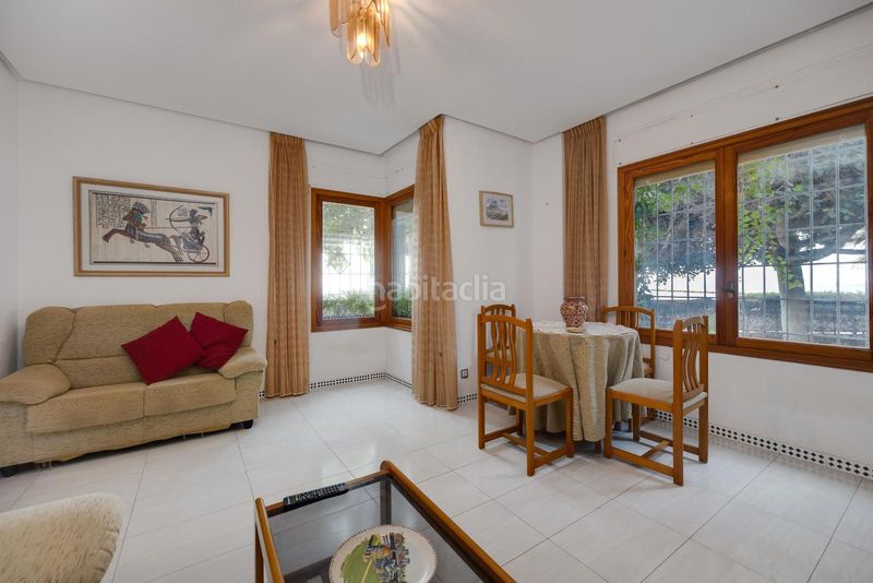 Foto f056f259-8116-4338-a6f8-8ad64a065773. Casa a Calas Santiago Bernabeu Santa Pola