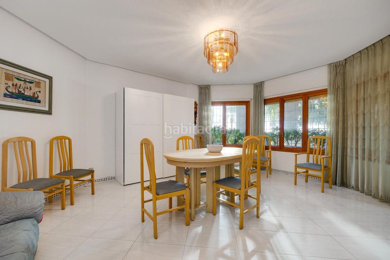 Foto f7cb13a5-65df-4d88-a577-8f6d630a5908. Casa a Calas Santiago Bernabeu Santa Pola
