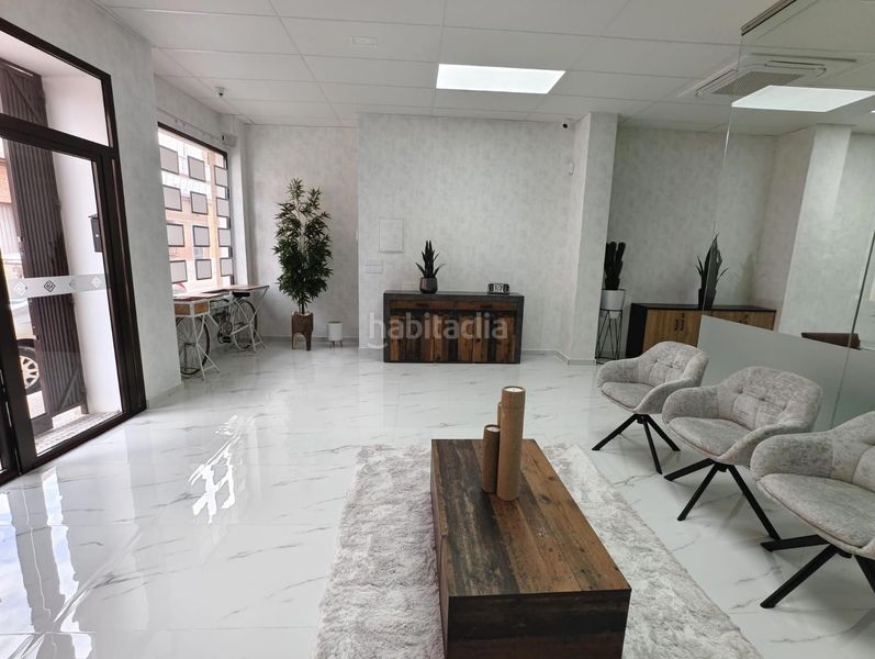 Foto a75c4aae-9ce4-465d-b506-3ec123b000d2. Local comercial a Montesinos (Los)