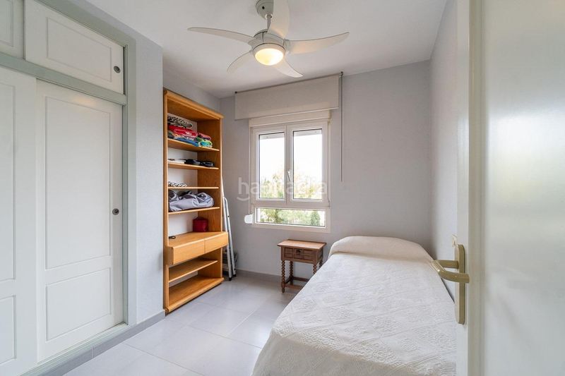 Foto c7741c15-930a-4571-9a34-18659acd96ec. Apartament amb piscina a Campoamor Orihuela