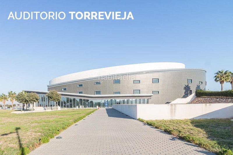 Foto e10d06b7-a219-4f2a-89c2-849f806a58ed. Apartament amb piscina a Campoamor Orihuela