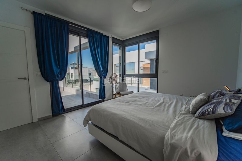 Foto fbef3bde-6e5b-4a14-9761-5d277c263e38. Casa adossada a Benijófar