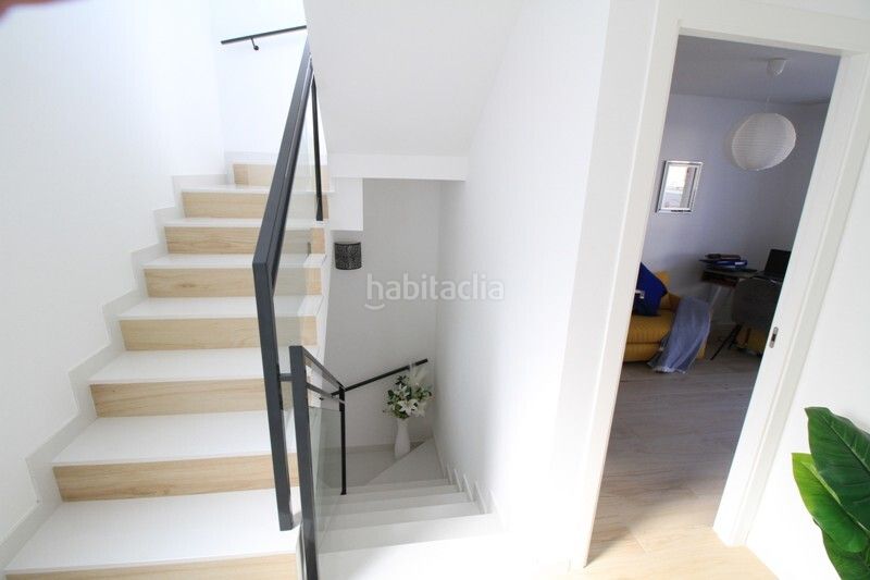 Foto e370ed98-a2b1-4d4b-b138-65a69fee2046. Casa adossada amb piscina a Jerónimo y Avileses Murcia