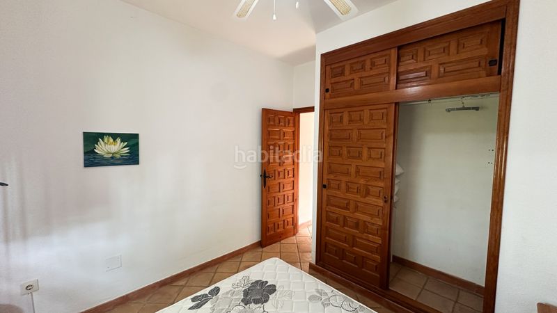 Foto 18f738e5-38eb-444b-8a1b-77c561f22a4e. Casa amb aparcament a Cabo Roig Orihuela