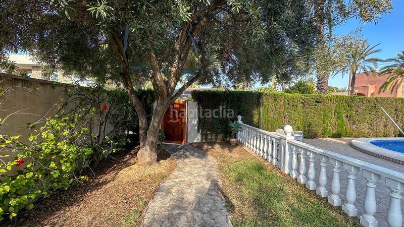 Foto b2dc854b-4ebd-4bdd-8f47-f225c4ce2a01. Casa amb aparcament a Cabo Roig Orihuela