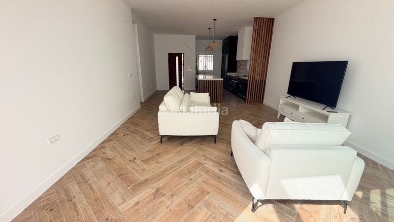 Foto 50add777-5550-4c8f-96e6-603431fbfe7e. Casa adosada en Catral