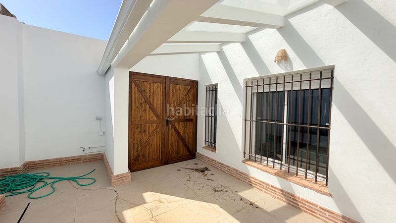 Foto 60709668-4084-4cde-908d-fedbfe16f71a. Casa adossada a Catral