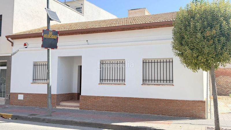Foto fd33010c-65fa-42ba-aabb-03575c681006. Casa adossada a Catral