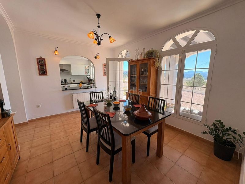 Foto 5a834028-2ee1-4d00-af76-2d4fad186ba0. Casa amb piscina a Monòver