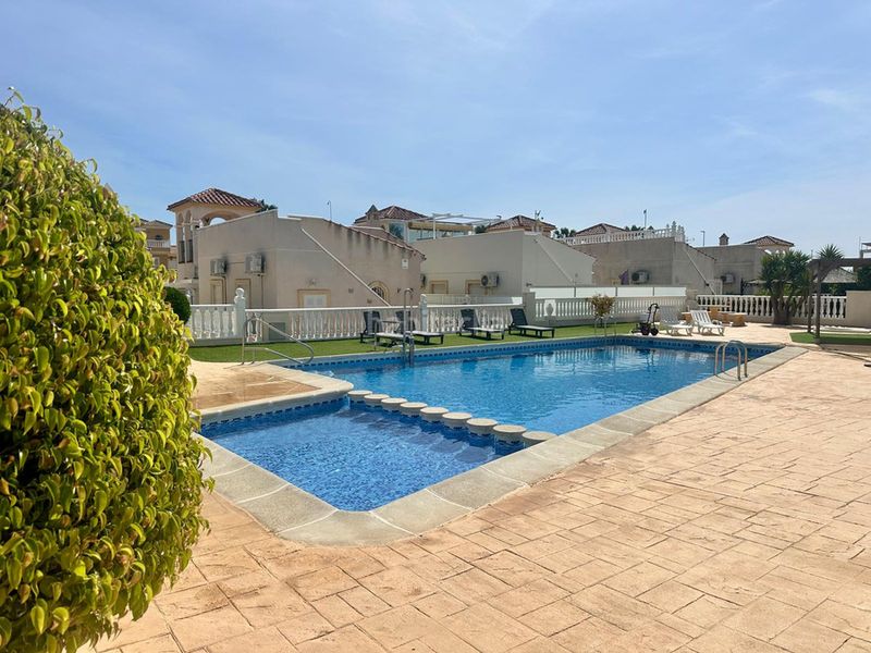 Foto 61428b67-0360-4142-859f-8d4e780a6f5e. Casa a Montesinos (Los)