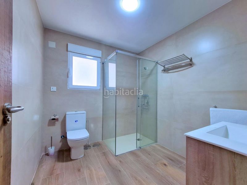 Foto 7bcbde8c-5fe2-4c20-9070-ddad3bc4e5f9. Casa amb aparcament a Canteras Cartagena