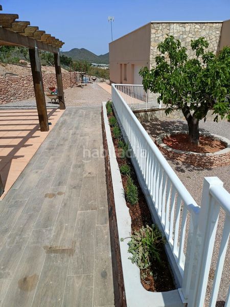 Foto f69acebe-1132-45cb-aaca-99ce42ed2b6d. Casa amb aparcament a Canteras Cartagena