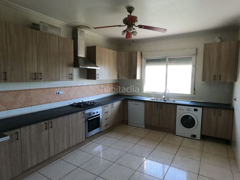 Foto 9a494ade-e3b1-4eb9-8b80-5ec336e11272. Casa a Almoradí