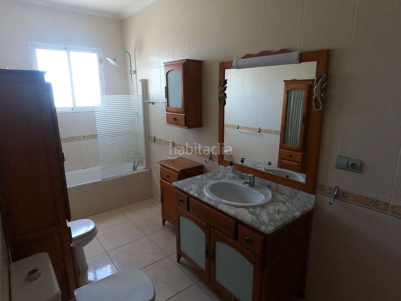 Foto c8865d51-bf5d-4025-844b-1e4125bc2866. Casa a Almoradí
