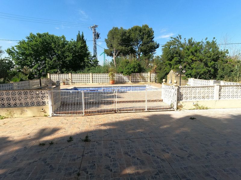 Foto ea0d33f4-70d7-4d85-bc40-3049384e2376. Casa a Almoradí