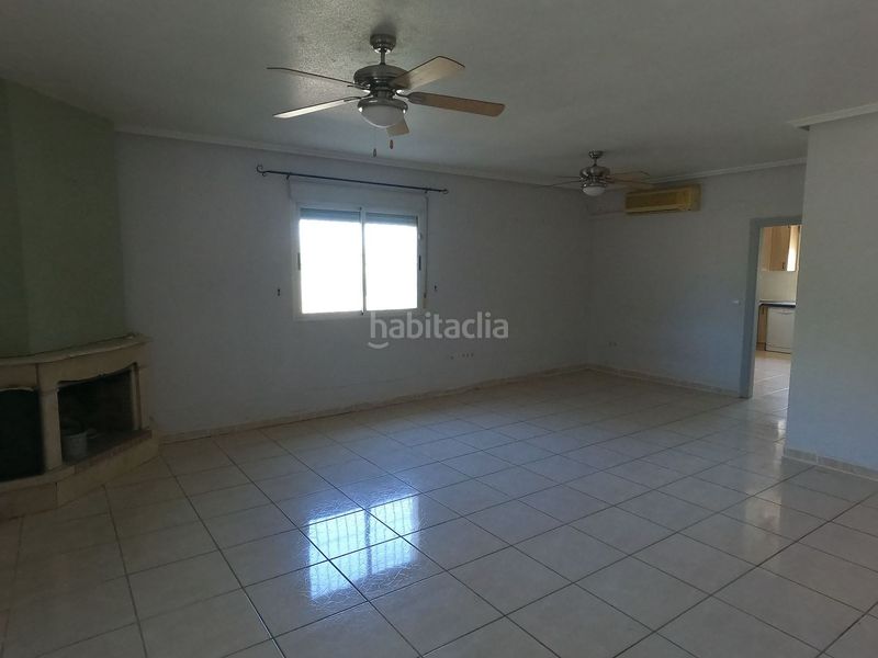 Foto fd4d25cd-5000-4256-b0c9-188168169a24. Casa a Almoradí