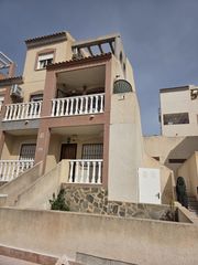 Casa in Villamartín-Las Filipinas