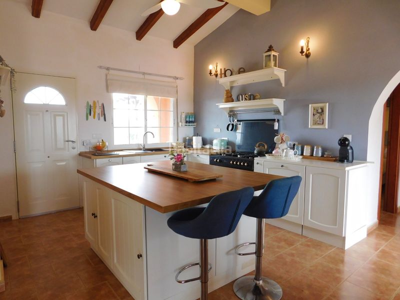 Foto f65e6a6f-8ab1-4602-b912-f5f0918f3e6f. Casa a Dolores
